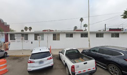 Dirección, horario, teléfono y opiniones de Centro de Salud Ruíz y 14 en Ensenada