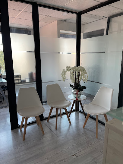 Dirección, horario, teléfono y opiniones de Laboratorio Clínico Oliver Zona Esmeralda en López Mateos