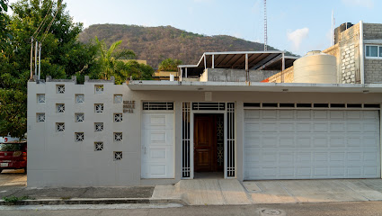 Dirección, horario, teléfono y opiniones de Consultorio Dr. Alejandro Reséndiz Rosales en Zihuatanejo